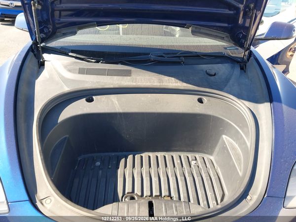 2021 TESLA MODEL 3 — I10