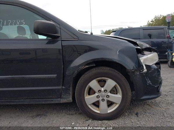 2014 DODGE GRAND CARAVAN SE/SXT — I12