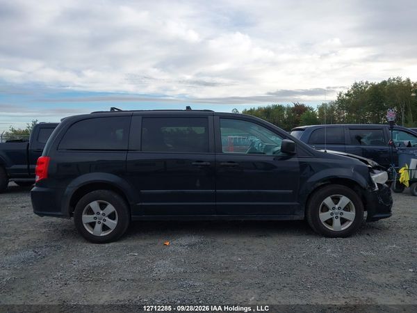 2014 DODGE GRAND CARAVAN SE/SXT — I14
