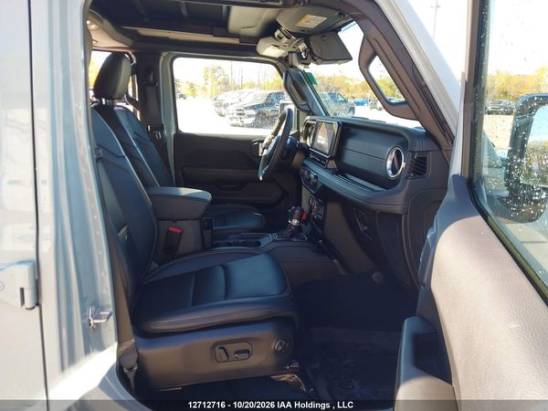 2024 JEEP WRANGLER 4-DOOR SAHARA — I5