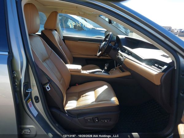 2016 LEXUS ES 300H — I5