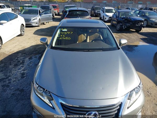 2016 LEXUS ES 300H — I6