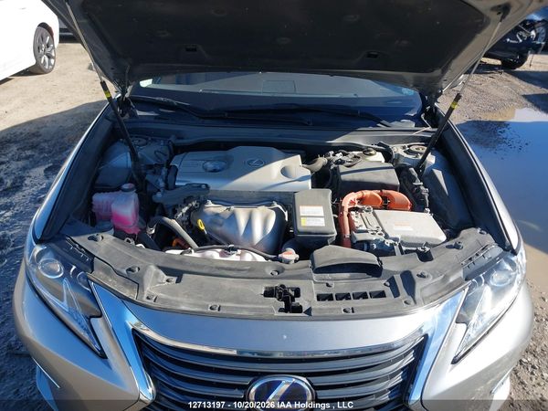 2016 LEXUS ES 300H — I10