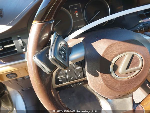 2016 LEXUS ES 300H — I11