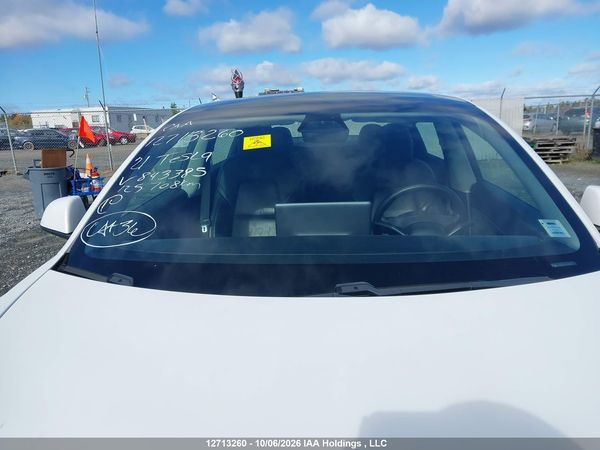 2021 TESLA MODEL 3 — I18