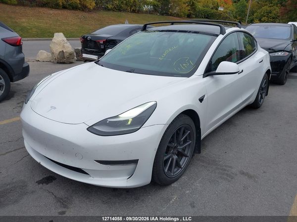 2021 TESLA MODEL 3 — I2