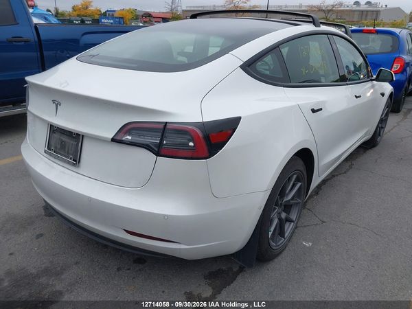 2021 TESLA MODEL 3 — I4