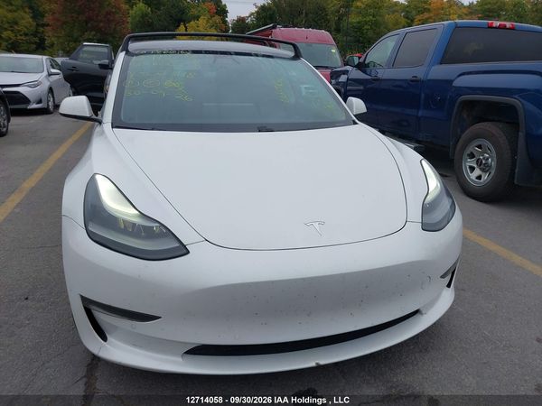2021 TESLA MODEL 3 — I12