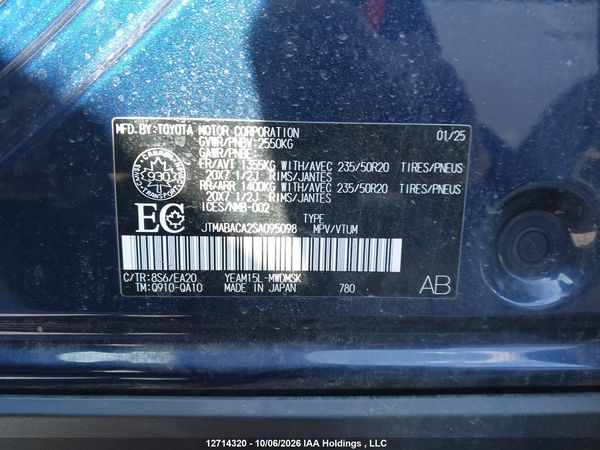 2025 TOYOTA BZ4X XLE — I18