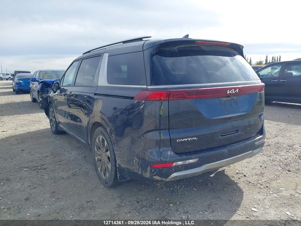 2024 KIA CARNIVAL EX — I3