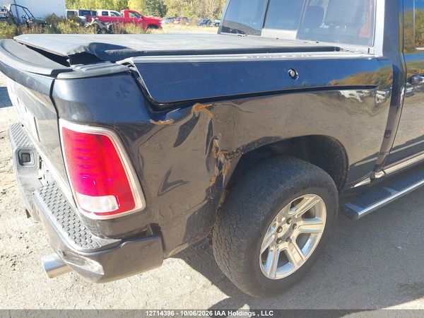 2016 RAM 1500 LIMITED — I6