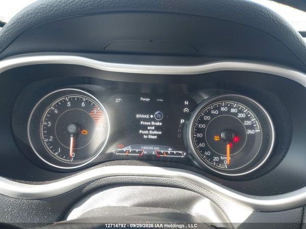 2016 JEEP CHEROKEE TRAILHAWK — I7