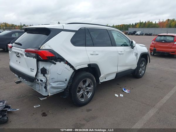 2024 TOYOTA RAV4 XLE — I4
