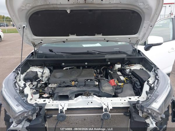 2024 TOYOTA RAV4 XLE — I10