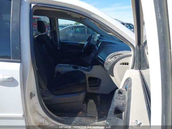 2013 DODGE GRAND CARAVAN SE/SXT — I5