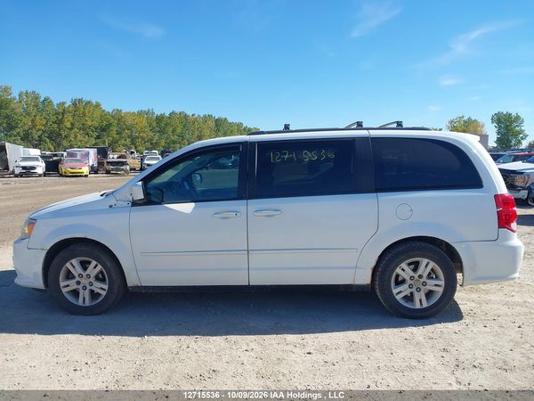 2013 DODGE GRAND CARAVAN SE/SXT — I14