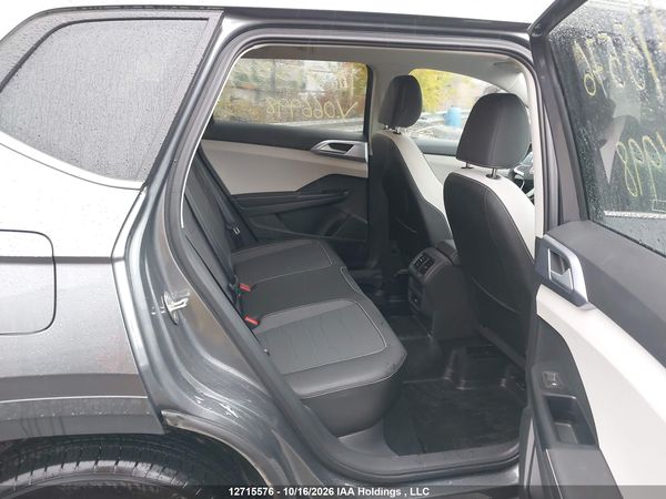 2025 VOLKSWAGEN TAOS SE — I8