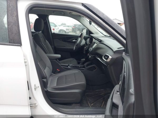 2021 CHEVROLET TRAILBLAZER LS — I5
