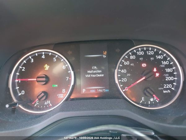 2021 TOYOTA RAV4 XLE — I7