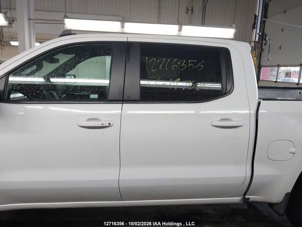 2024 CHEVROLET SILVERADO K1500 LT — I15