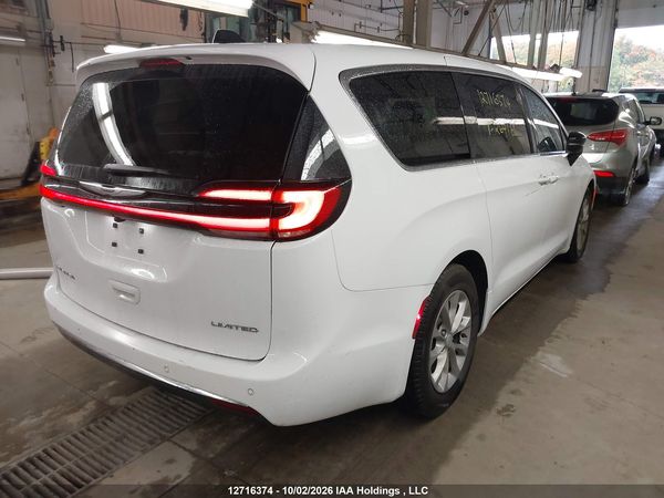 2026 CHRYSLER PACIFICA LIMITED — I4