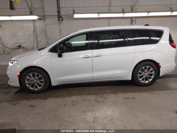 2026 CHRYSLER PACIFICA LIMITED — I14