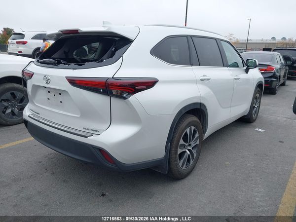 2026 TOYOTA HIGHLANDER XLE AWD — I4