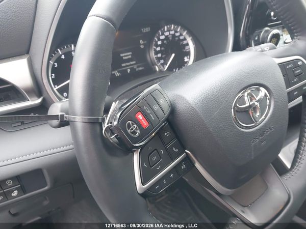 2026 TOYOTA HIGHLANDER XLE AWD — I11