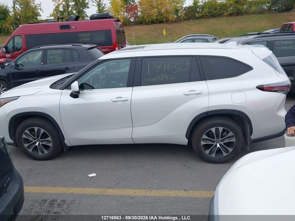 2026 TOYOTA HIGHLANDER XLE AWD — I14