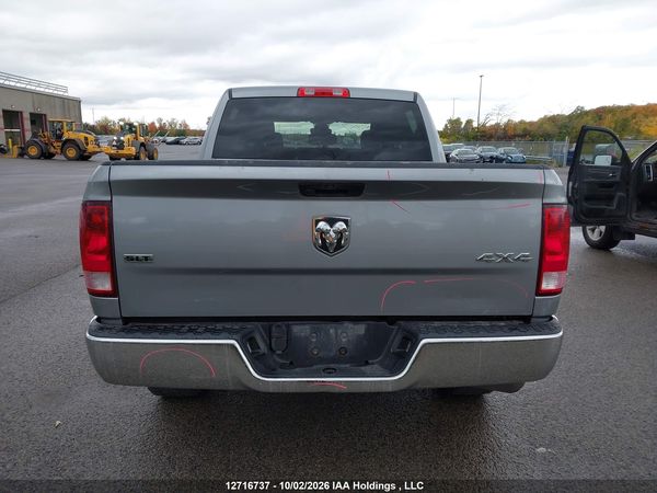 2023 RAM 1500 CLASSIC SLT — I16
