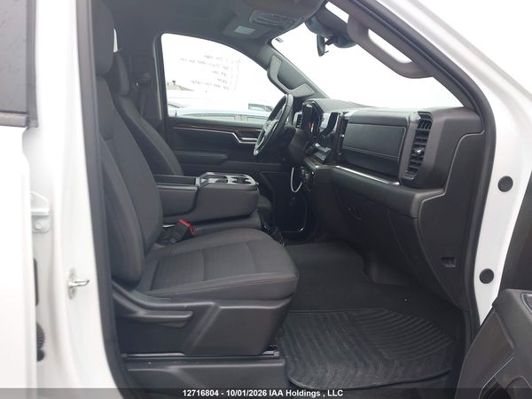 2025 CHEVROLET SILVERADO K1500 LT — I5