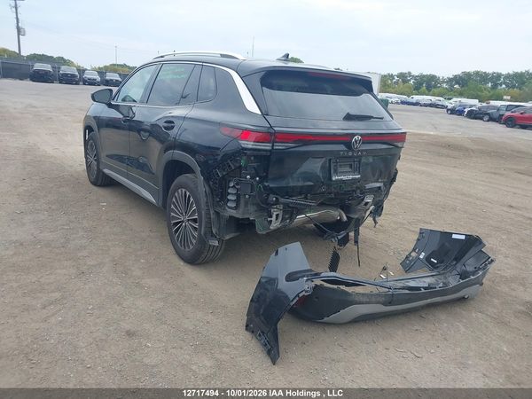 2025 VOLKSWAGEN TIGUAN 4Motion SE — I3