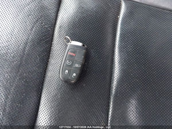 2016 JEEP GRAND CHEROKEE LIMITED — I11