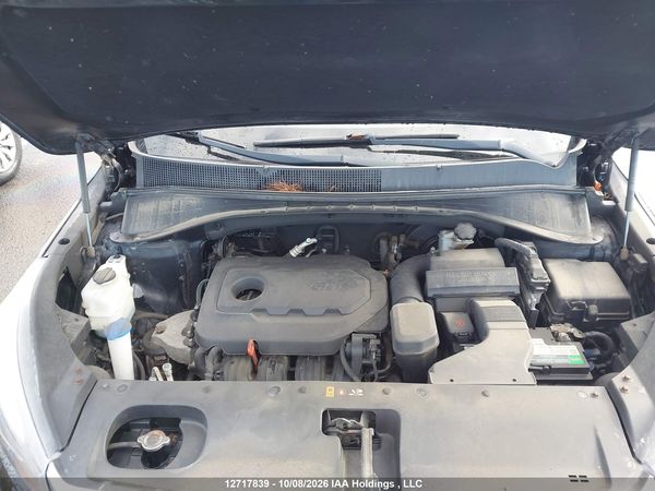 2017 KIA SORENTO 2.4L LX — I10