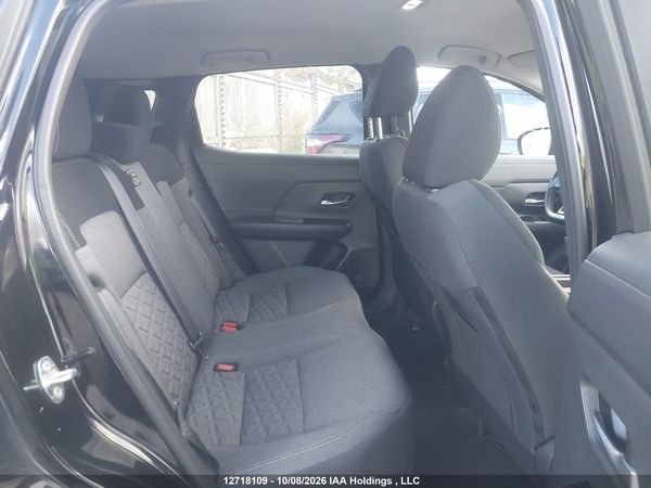 2025 NISSAN KICKS SV — I8