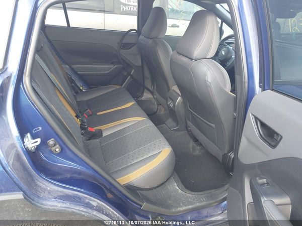 2024 SUBARU CROSSTREK SPORT — I8