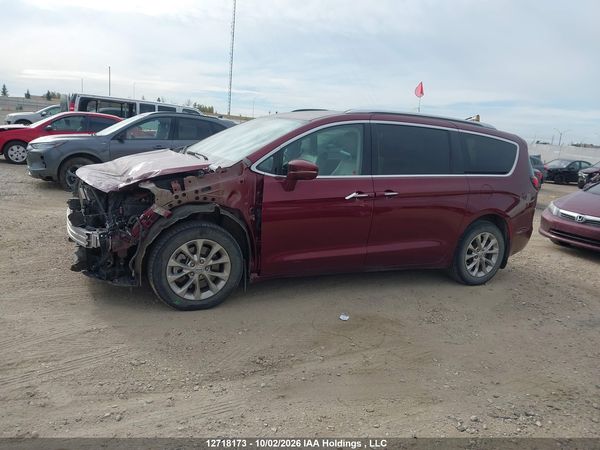2021 CHRYSLER PACIFICA TOURING-L PLUS AWD — I15