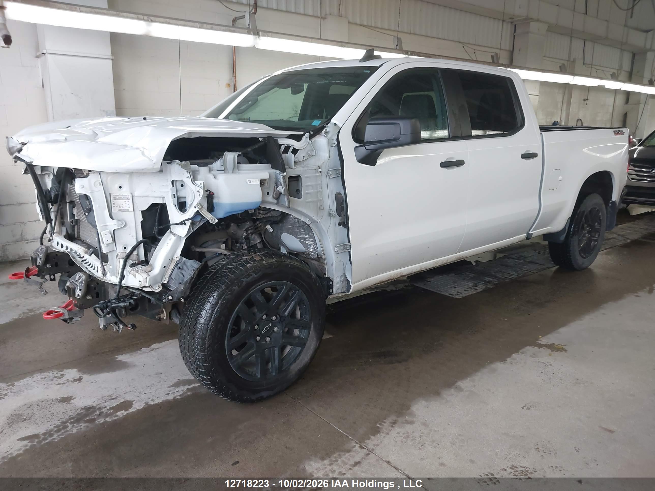 2024 CHEVROLET SILVERADO K1500 TRAIL BOSS CUSTOM — I2