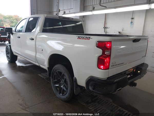 2024 CHEVROLET SILVERADO K1500 TRAIL BOSS CUSTOM — I3