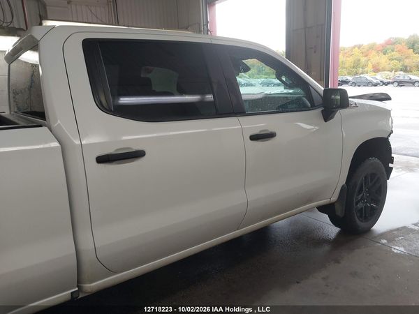 2024 CHEVROLET SILVERADO K1500 TRAIL BOSS CUSTOM — I14