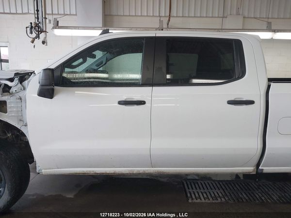2024 CHEVROLET SILVERADO K1500 TRAIL BOSS CUSTOM — I15