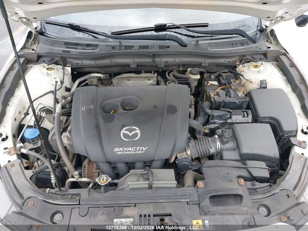 2016 MAZDA MAZDA3 G/GX — I10
