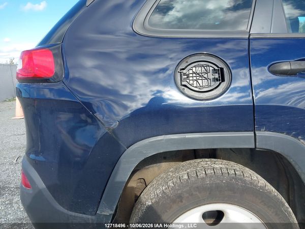 2016 JEEP CHEROKEE SPORT — I19