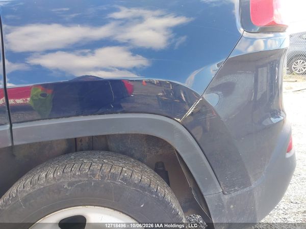 2016 JEEP CHEROKEE SPORT — I21