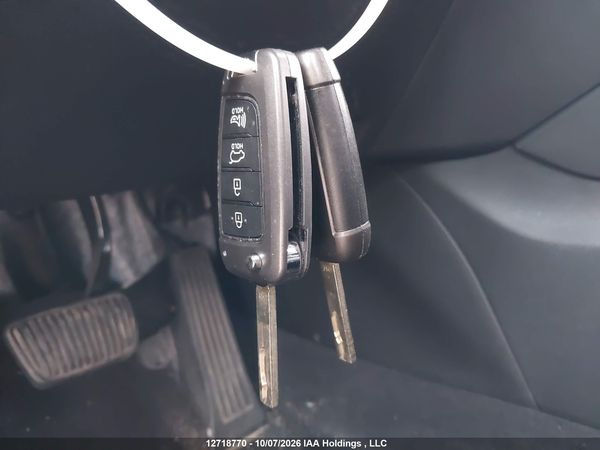 2019 HYUNDAI SANTA FE SE — I11