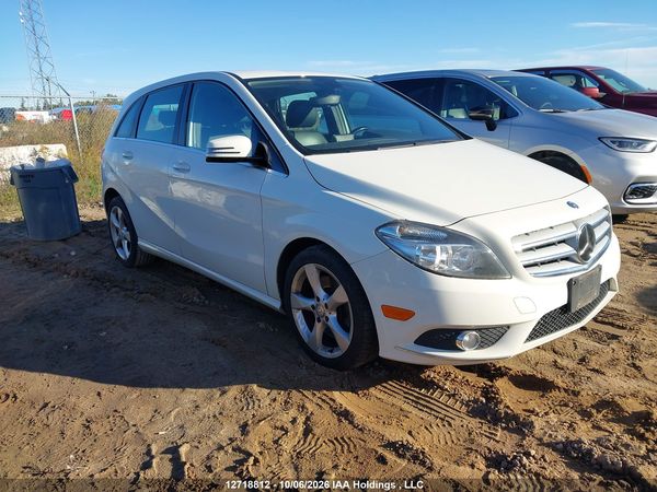 2013 MERCEDES-BENZ B250 — I1