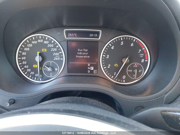 2013 MERCEDES-BENZ B250 — I7