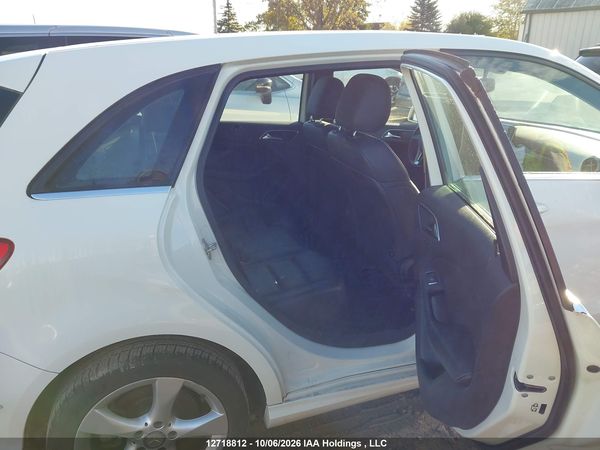 2013 MERCEDES-BENZ B250 — I8