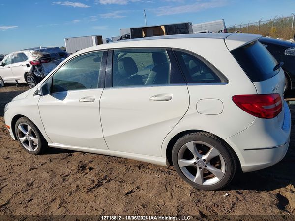 2013 MERCEDES-BENZ B250 — I15