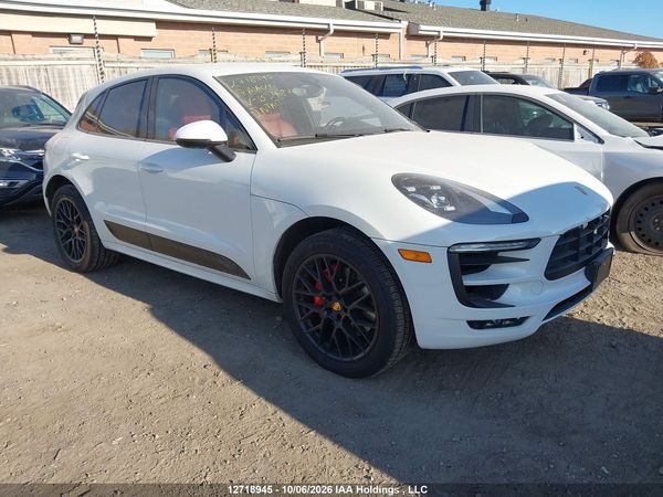2017 PORSCHE MACAN GTS — I1